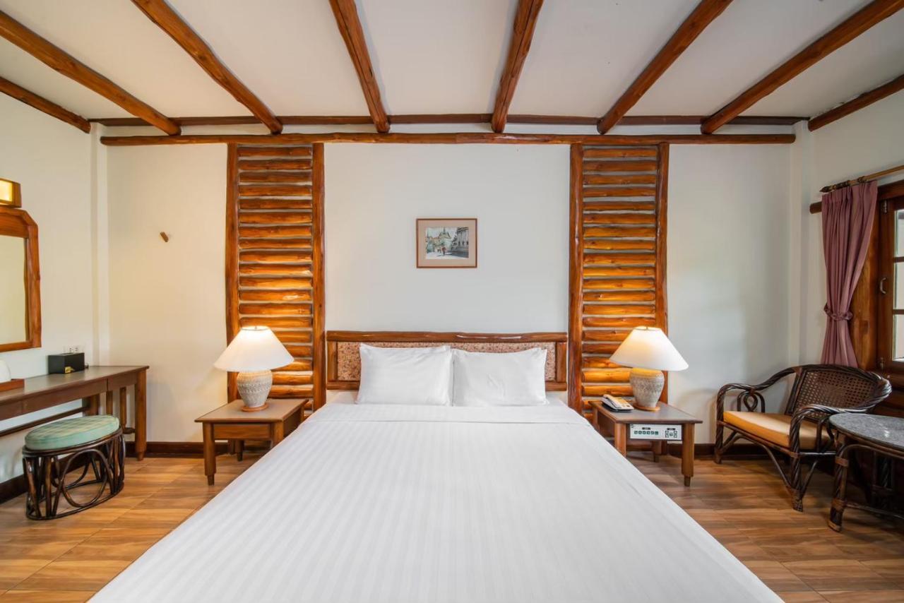 Botany Beach Resort Pattaya Nacsomtien Kültér fotó