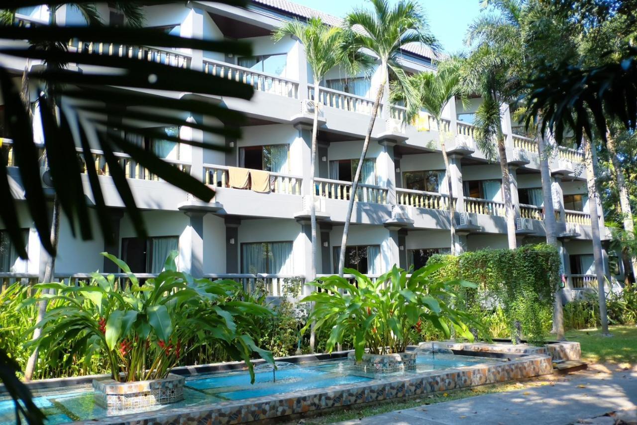 Botany Beach Resort Pattaya Nacsomtien Kültér fotó