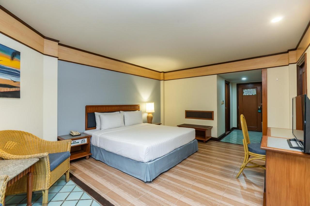Botany Beach Resort Pattaya Nacsomtien Kültér fotó
