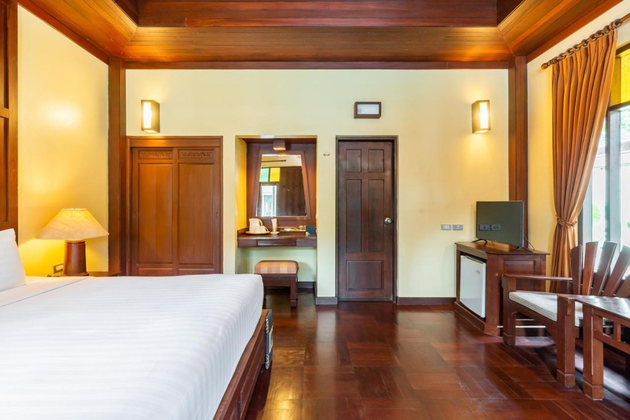 Botany Beach Resort Pattaya Nacsomtien Kültér fotó