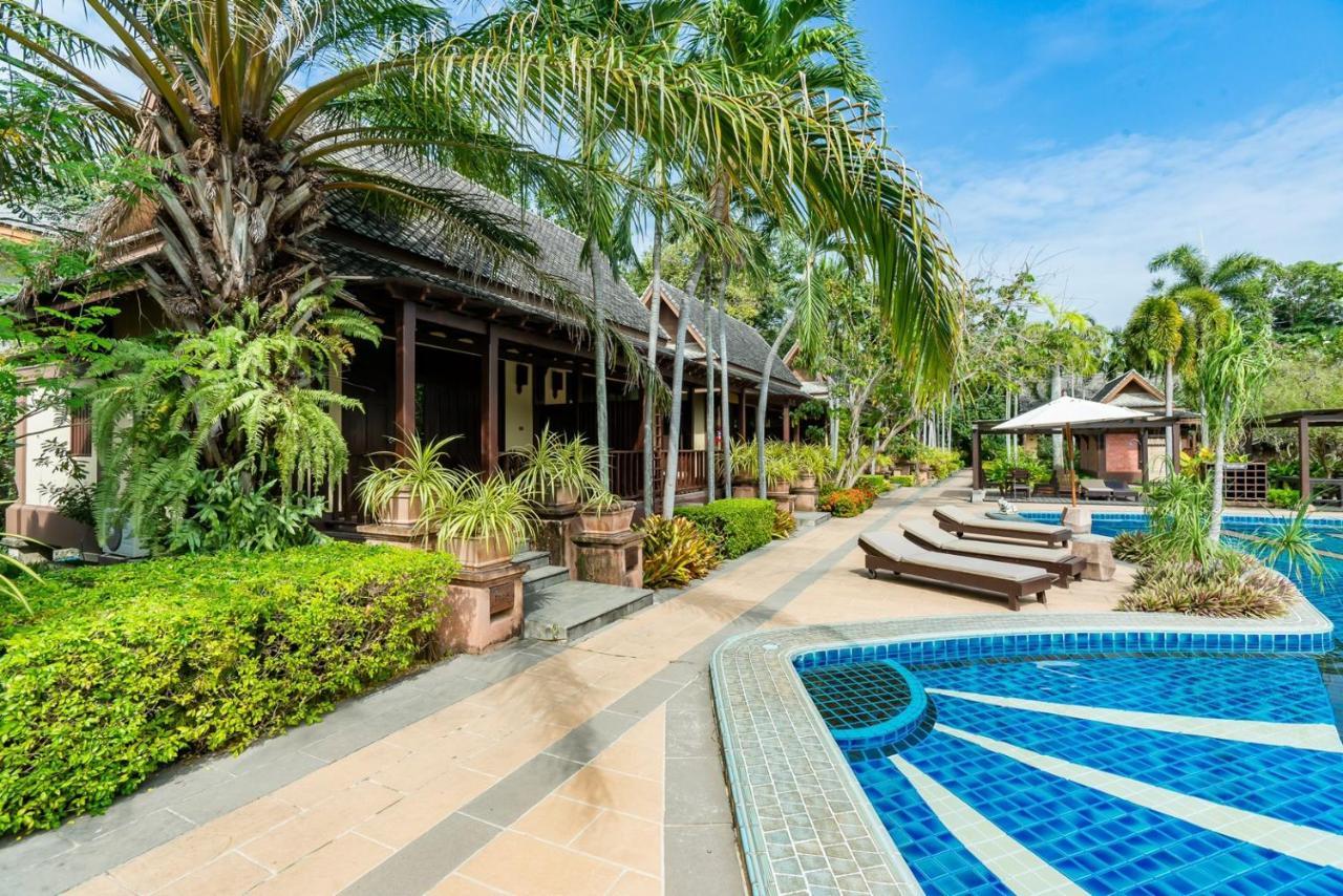 Botany Beach Resort Pattaya Nacsomtien Kültér fotó