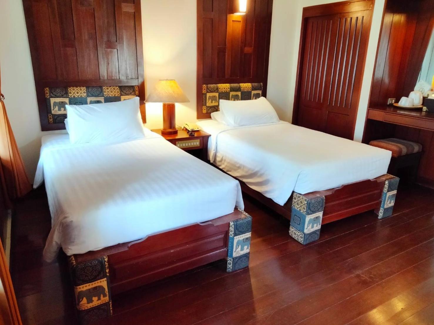 Botany Beach Resort Pattaya Nacsomtien Kültér fotó