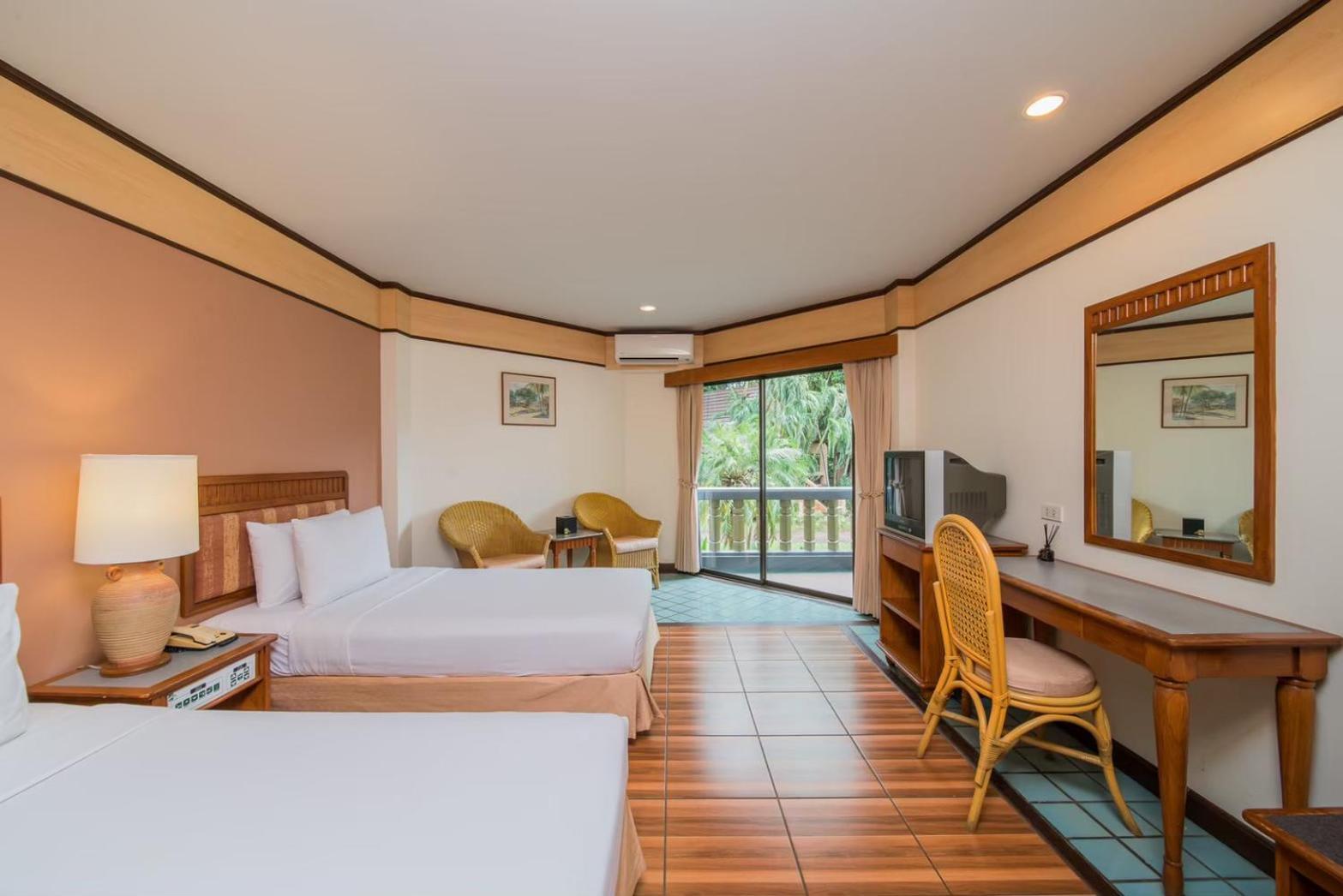 Botany Beach Resort Pattaya Nacsomtien Szoba fotó