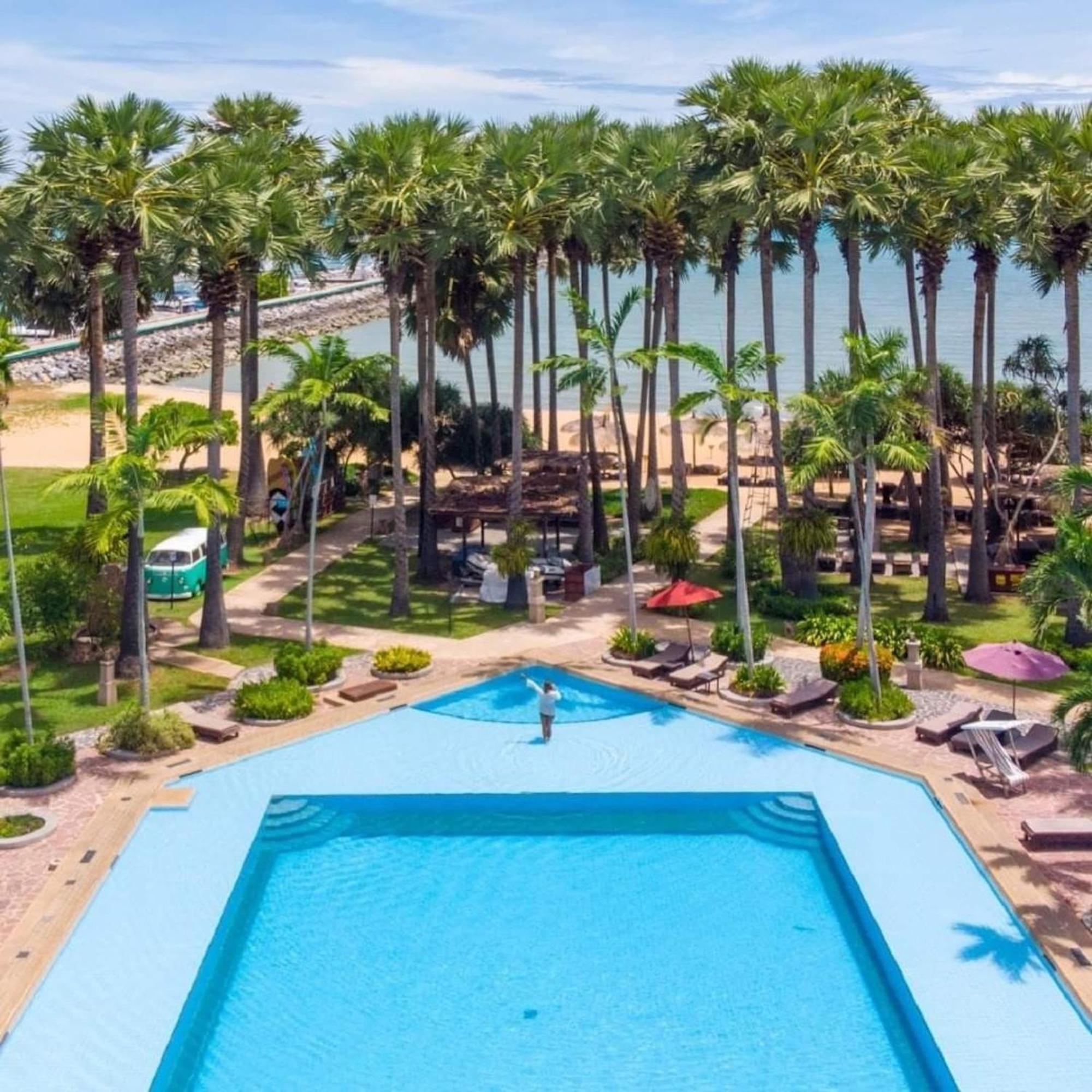 Botany Beach Resort Pattaya Nacsomtien Kültér fotó